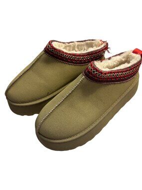 Tan Slip On Platform Slippers Red Embroidered Trim Faux Fur Lining